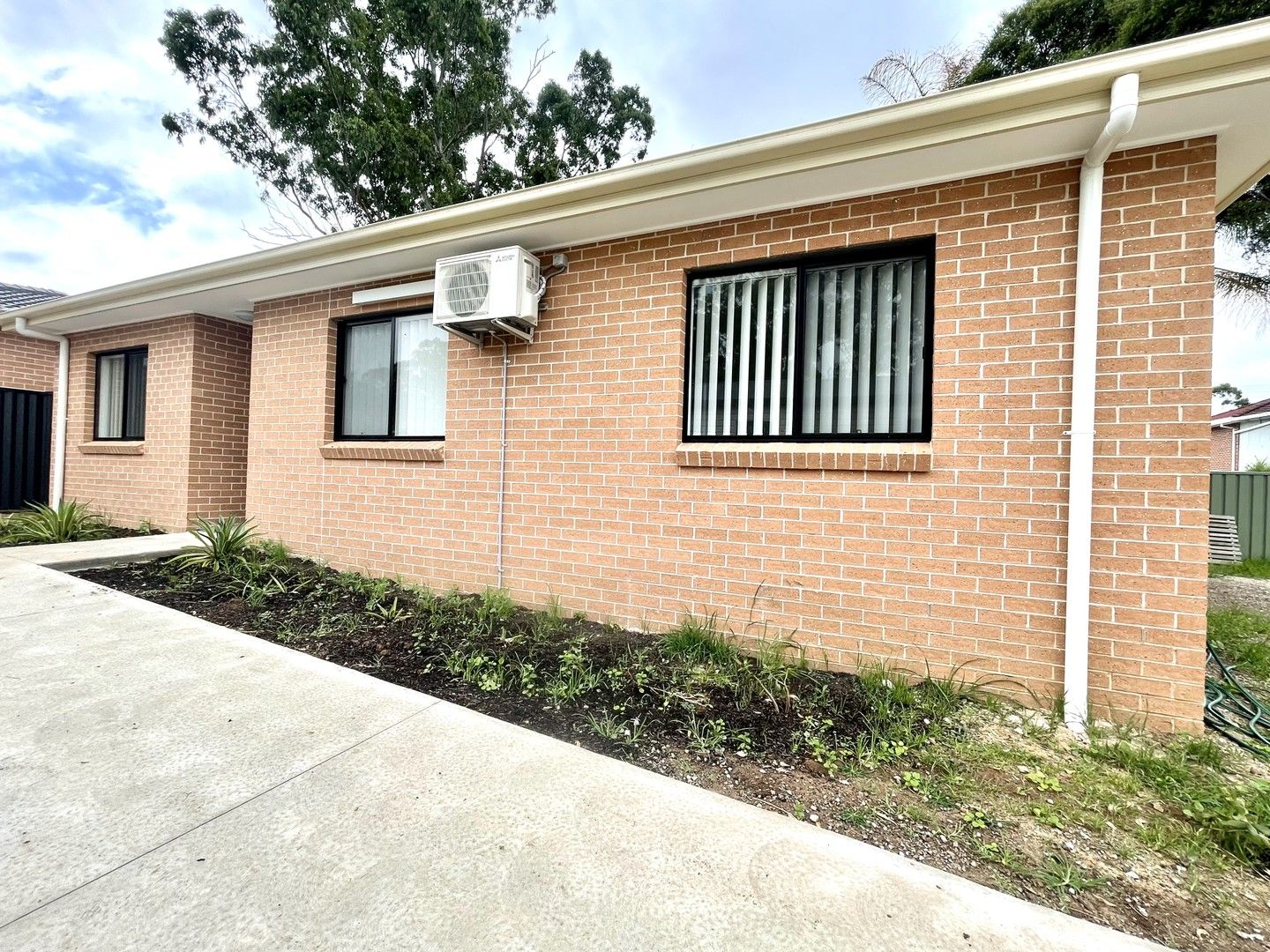 3 bedrooms House in 3A Pembroke Street CAMBRIDGE PARK NSW, 2747