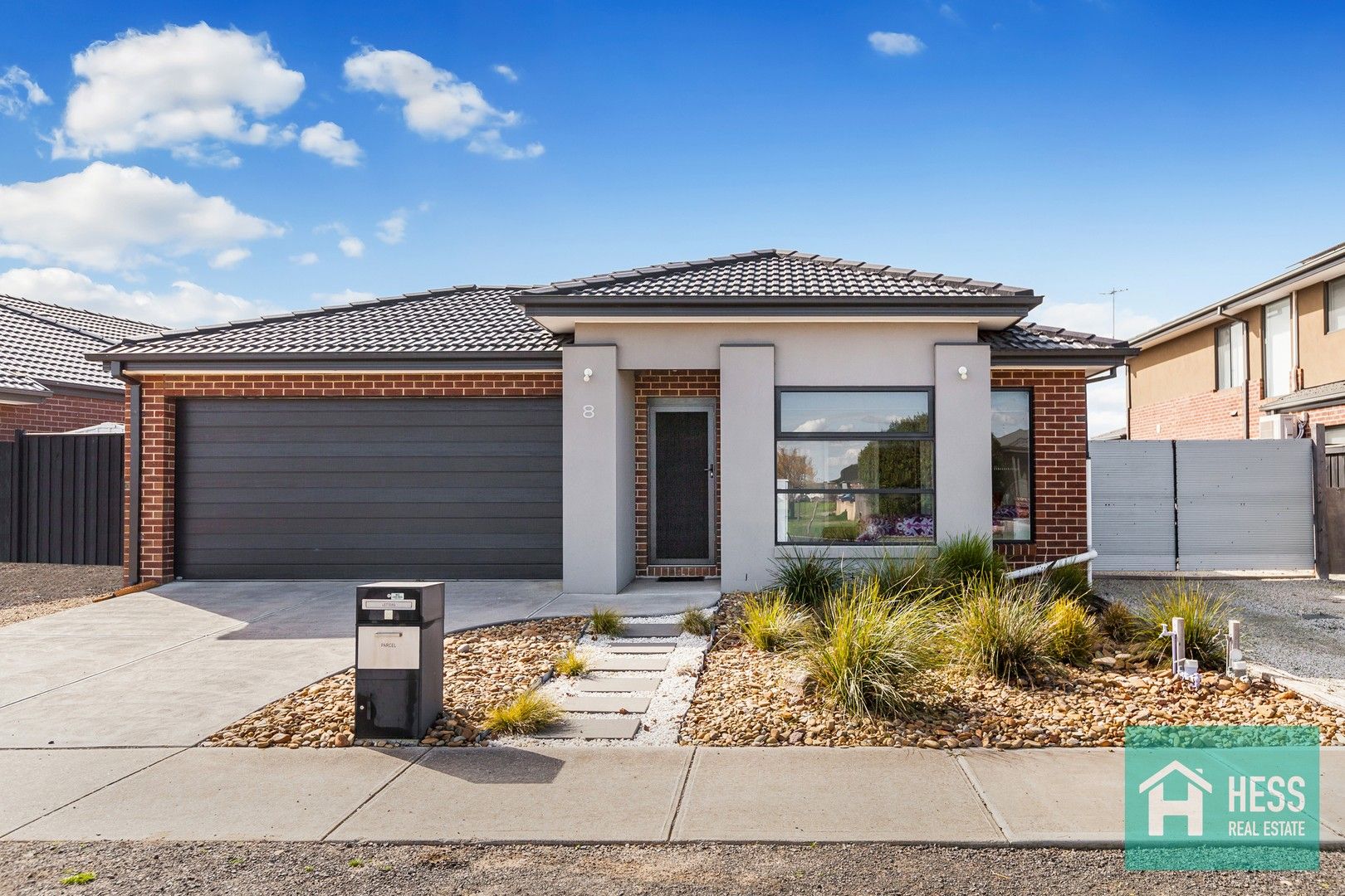 4 bedrooms House in 8 Balmain Circuit WALLAN VIC, 3756