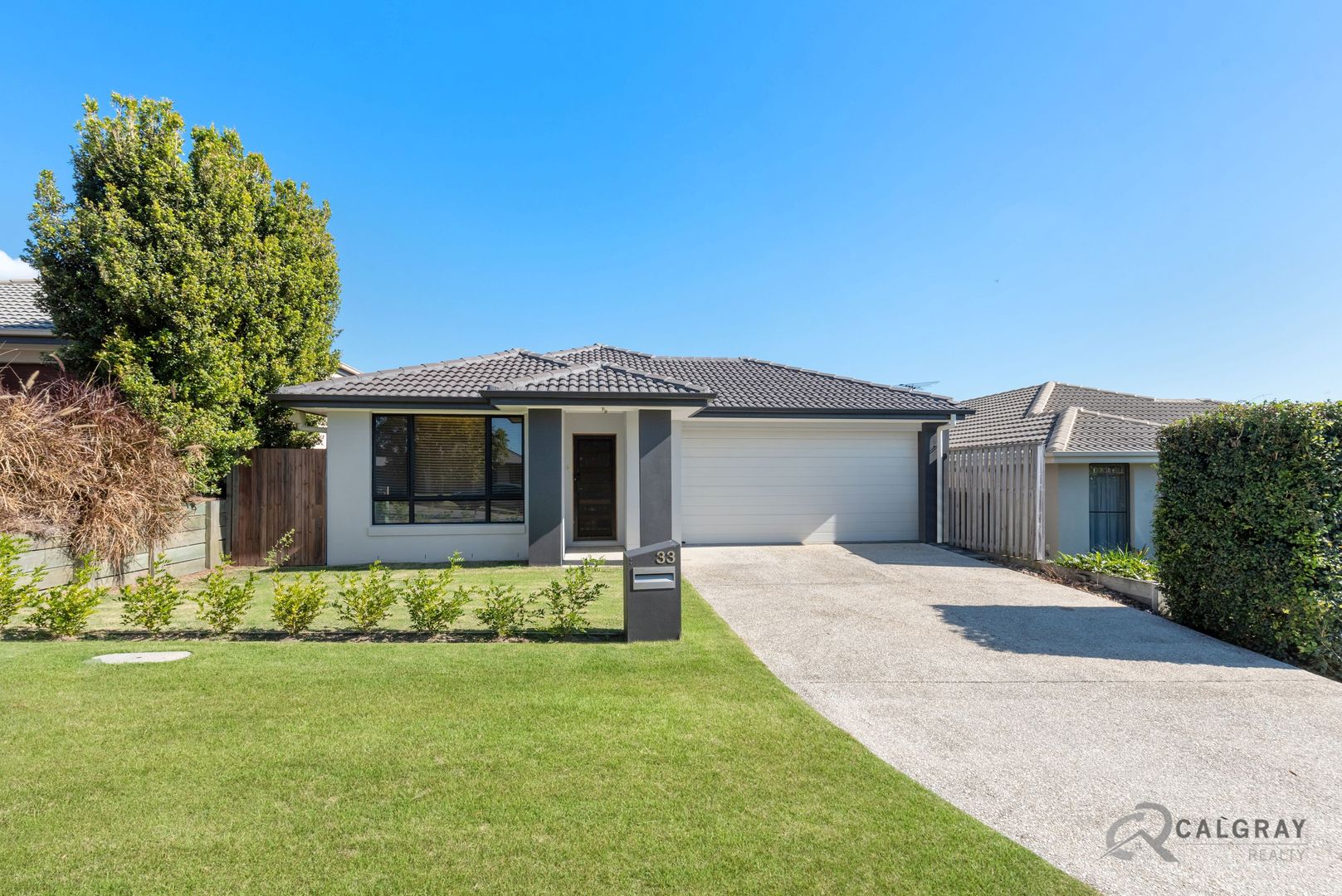 4 bedrooms House in 33 Ellenborough drive ORMEAU HILLS QLD, 4208