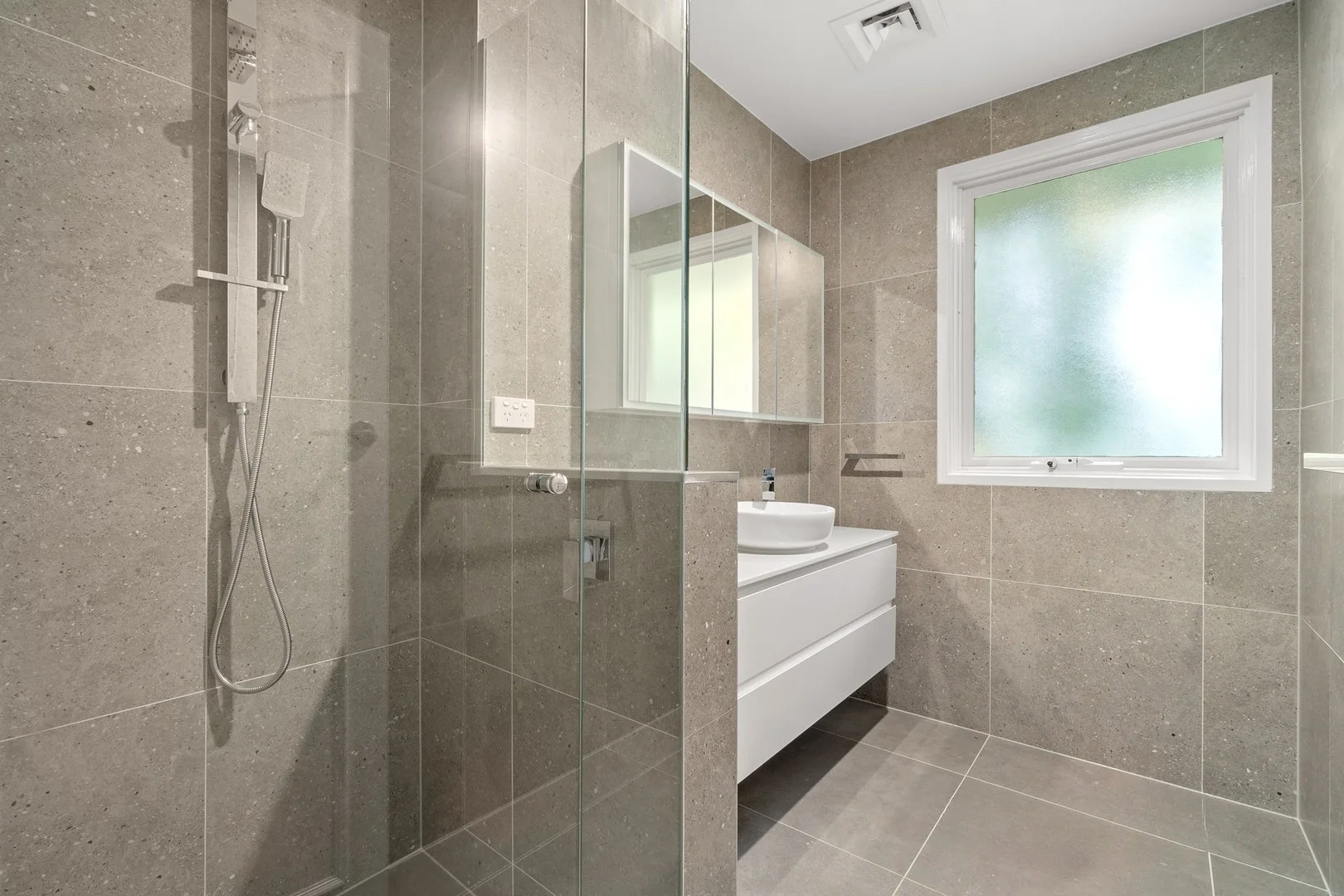 Additional image 4 of 1/2 Valentine Avenue, Kew VIC 3101