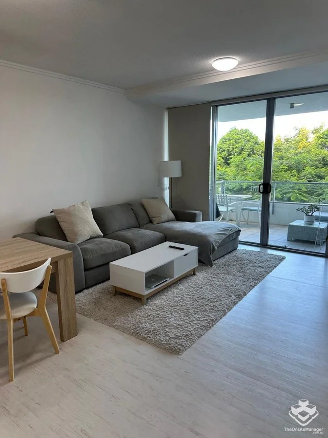 Additional image 4 of ID:21172651/33 T E Peters Drive, Broadbeach QLD 4218