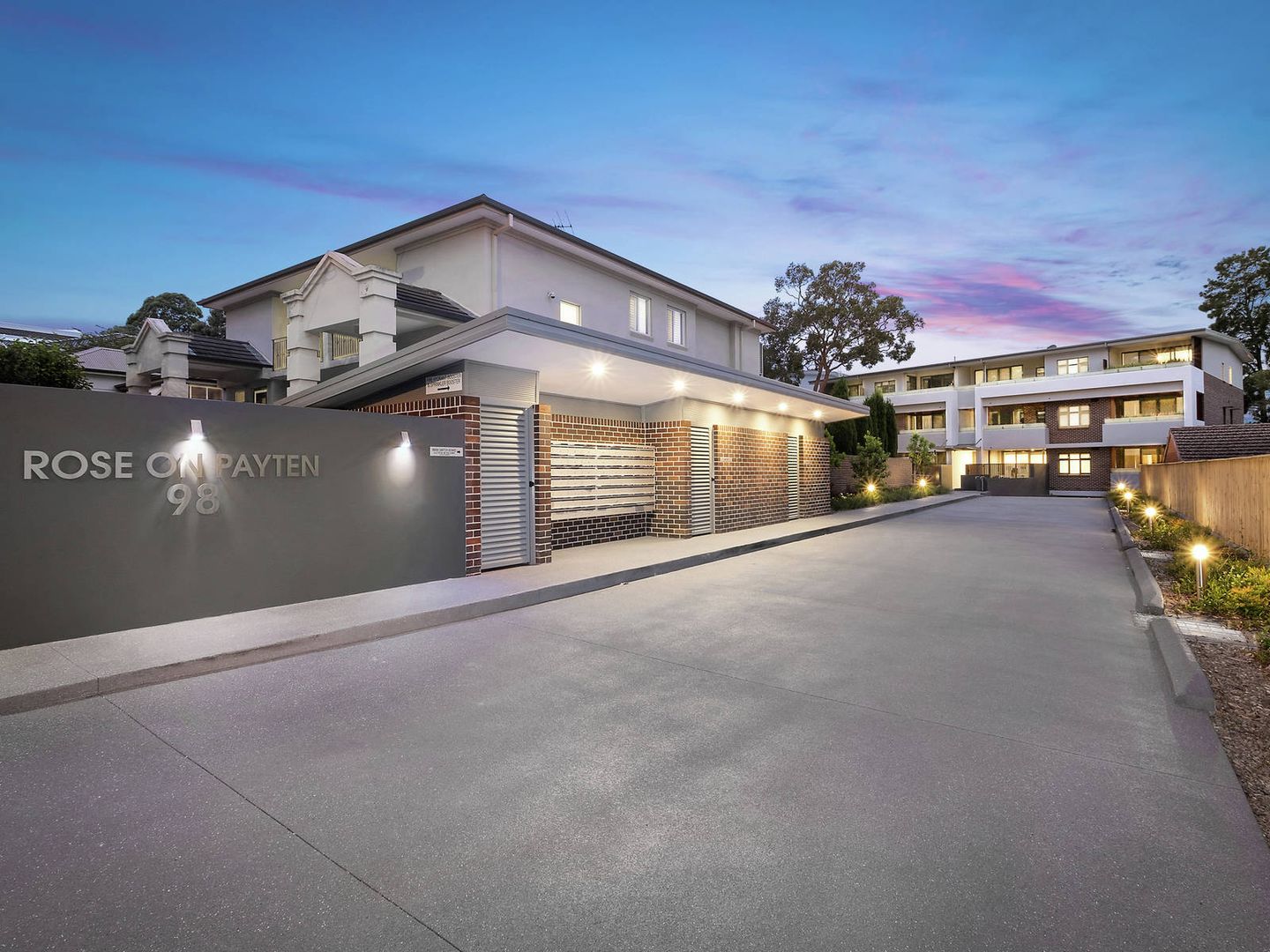 1 bedrooms Apartment / Unit / Flat in 221/98 Payten Avenue ROSELANDS NSW, 2196