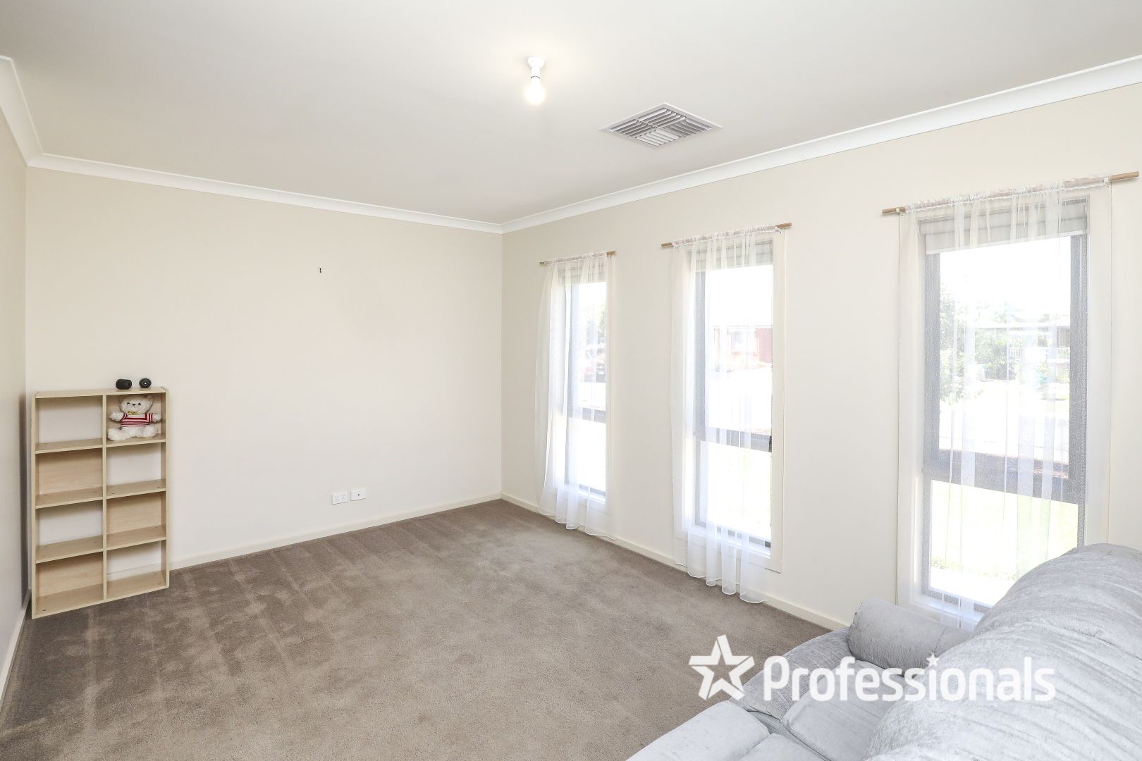 9 James Cook Drive, Mildura VIC 3500, Image 1