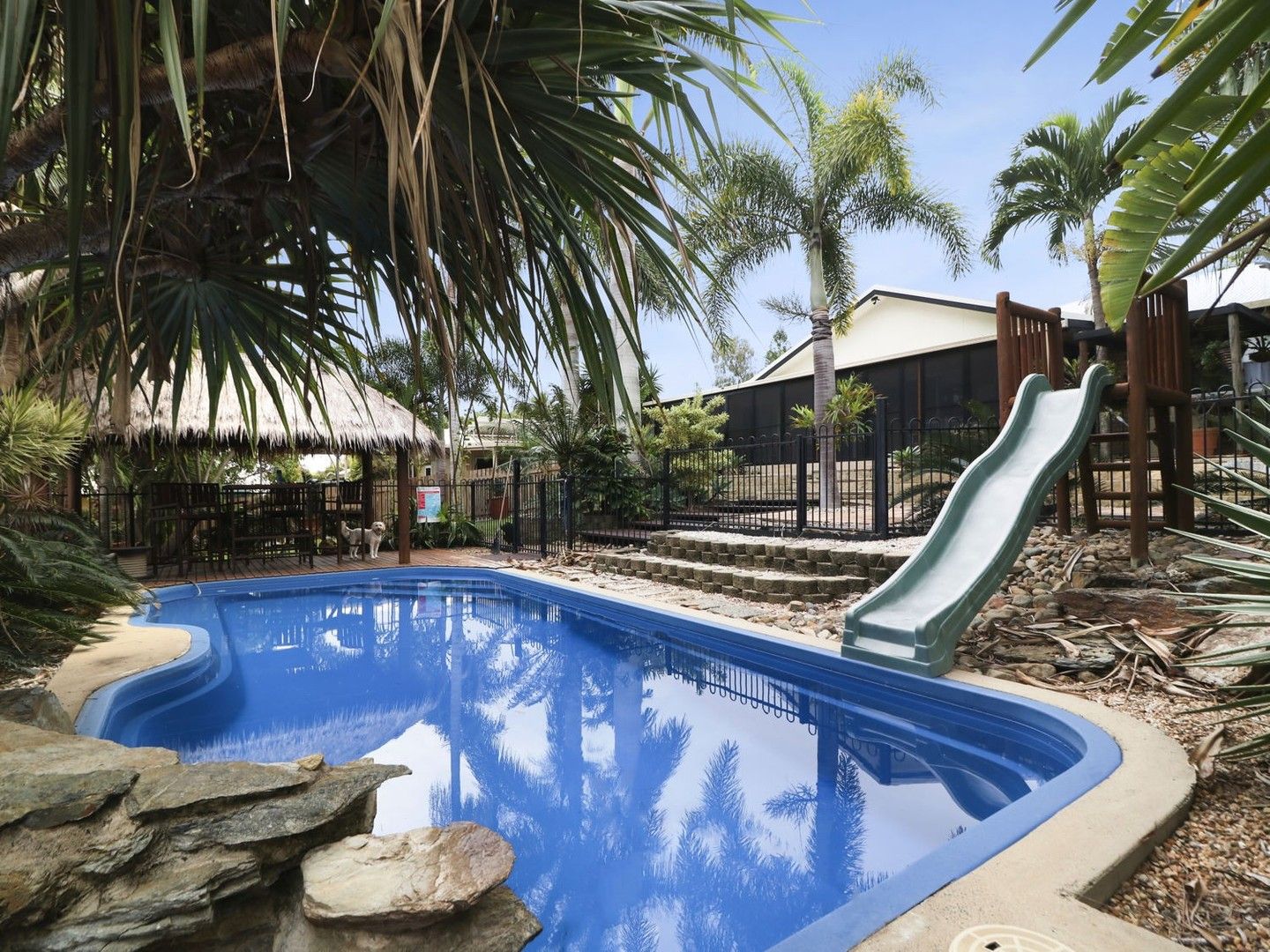 5 bedrooms House in 89 Fountain Street EMU PARK QLD, 4710