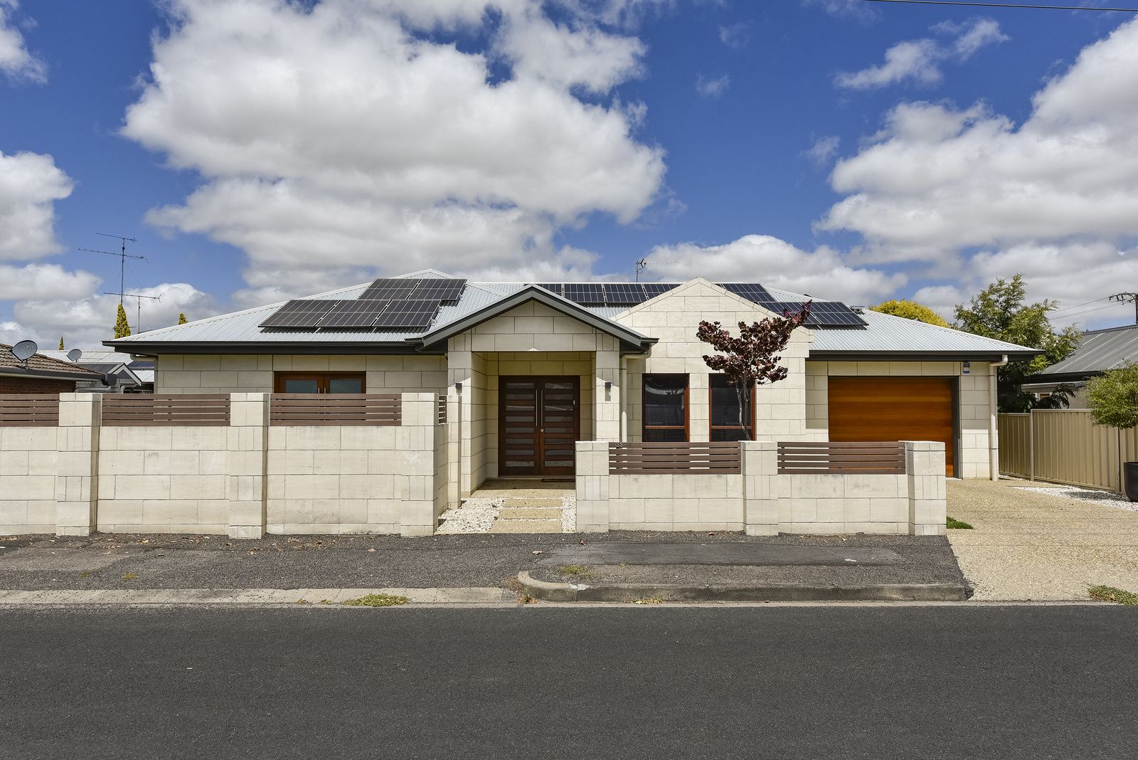 33 Wyatt Street, Mount Gambier SA 5290, Image 0