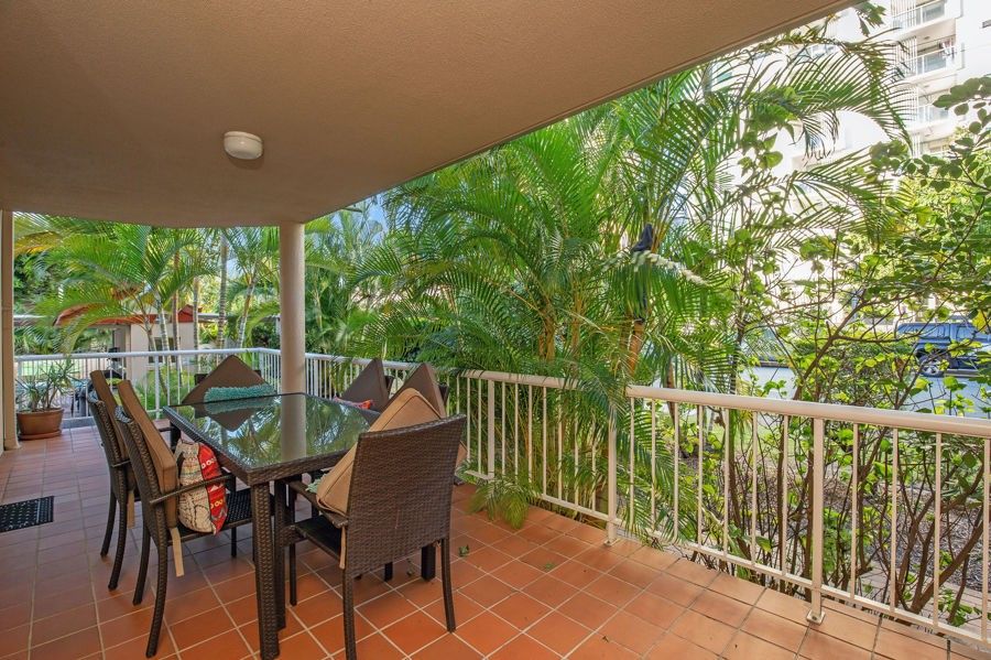 2 bedrooms Apartment / Unit / Flat in 1/14-16 Jubilee Avenue BROADBEACH QLD, 4218