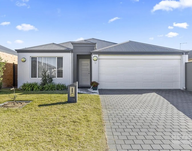 13 Manila Road, Clarkson WA 6030