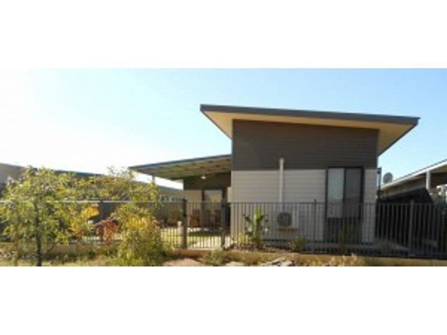 4 bedrooms House in 13 Euro Boulevard BAYNTON WA, 6714