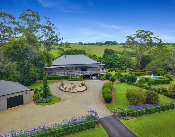 4 Moffitt Court, Maleny QLD 4552