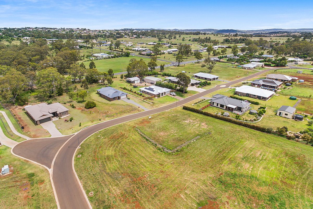 14 Lilly Avenue, Highfields QLD 4352 Domain