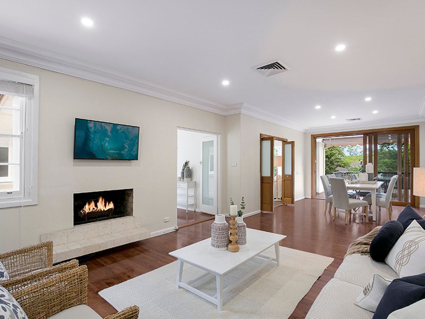 83 Collins Road, St Ives NSW 2075, Image 2