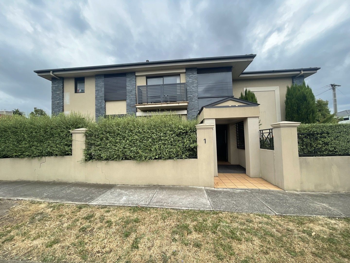 1 bedrooms Apartment / Unit / Flat in 2/1 Collins Street ESSENDON VIC, 3040