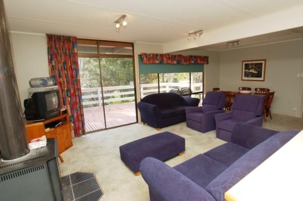 184 Grampians Road, HALLS GAP VIC 3381, Image 2