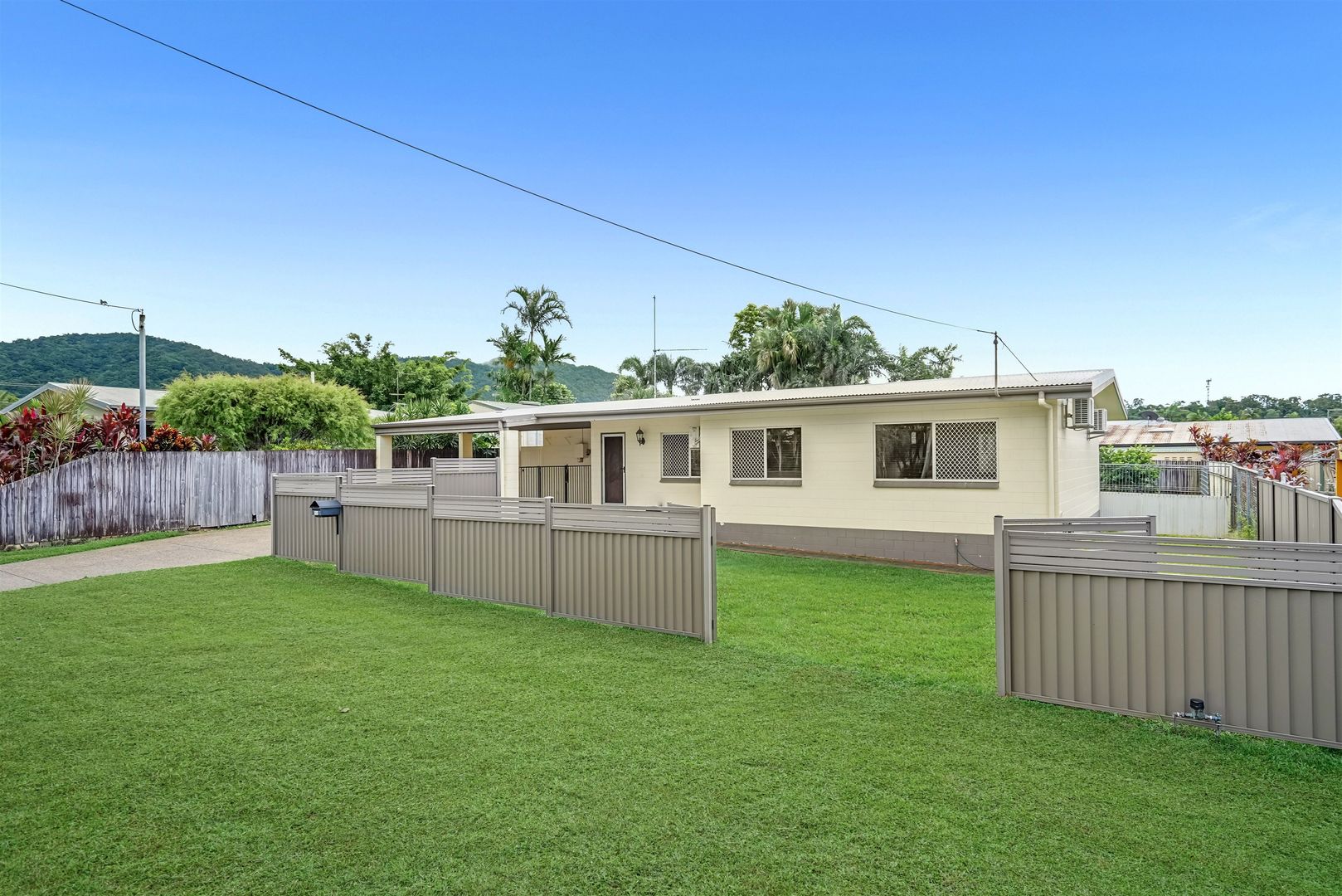 14 Zircon Street, Bayview Heights QLD 4868, Image 1