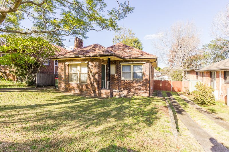 3 bedrooms House in 15 Tallwood Avenue EASTWOOD NSW, 2122