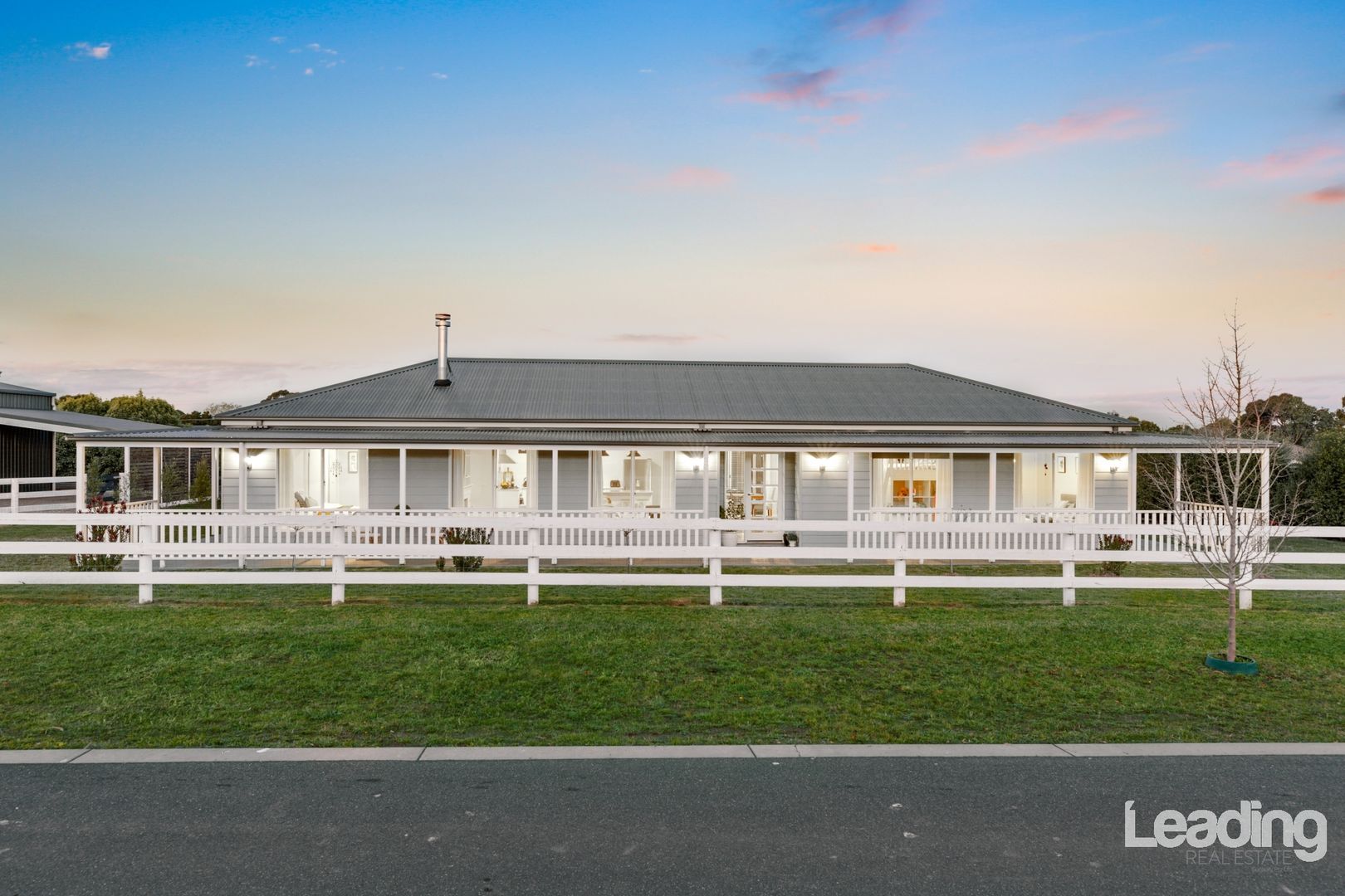 10 Benjamin Place, Romsey VIC 3434, Image 2