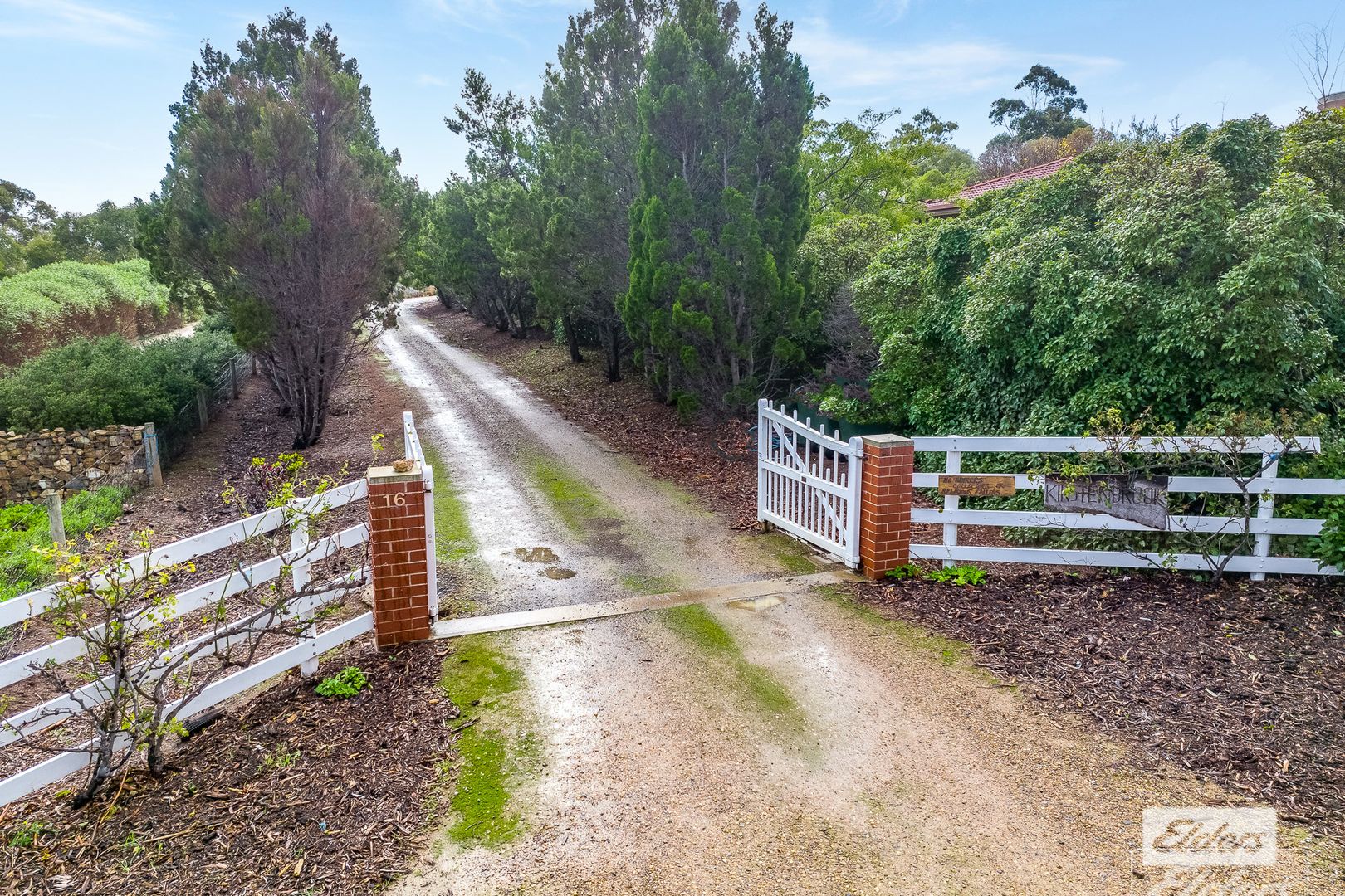 16 Brook Place, Normanville SA 5204, Image 2