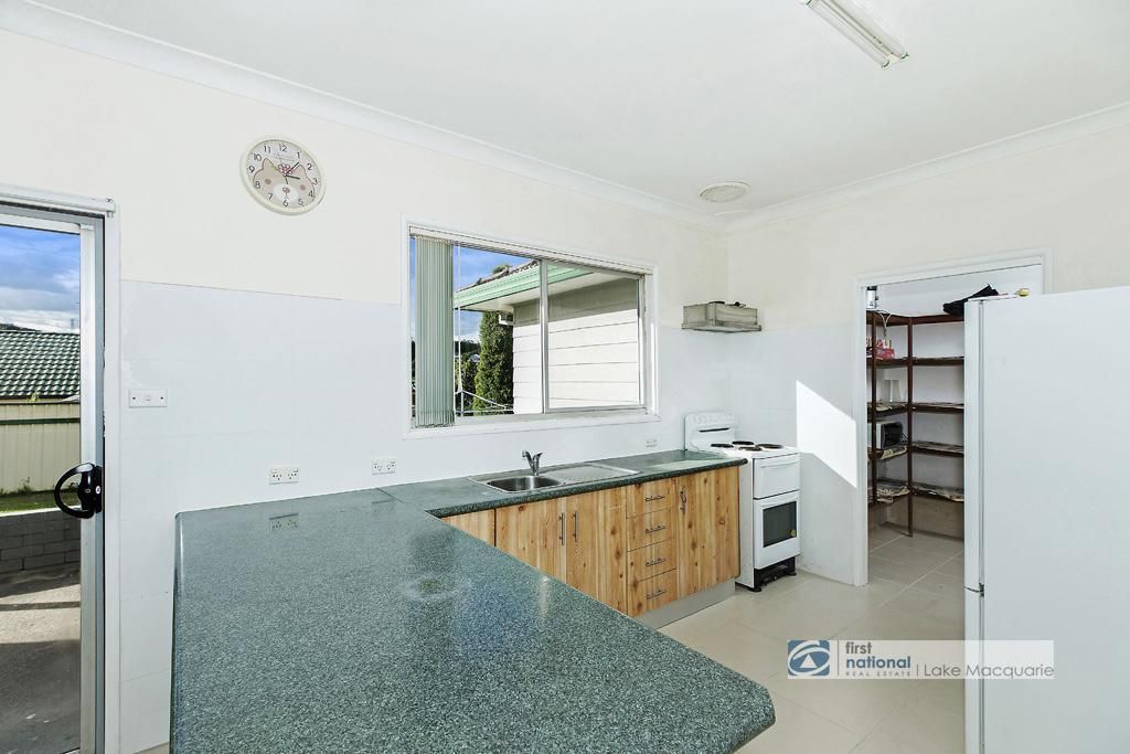 8 Oakville Road, Edgeworth NSW 2285, Image 1