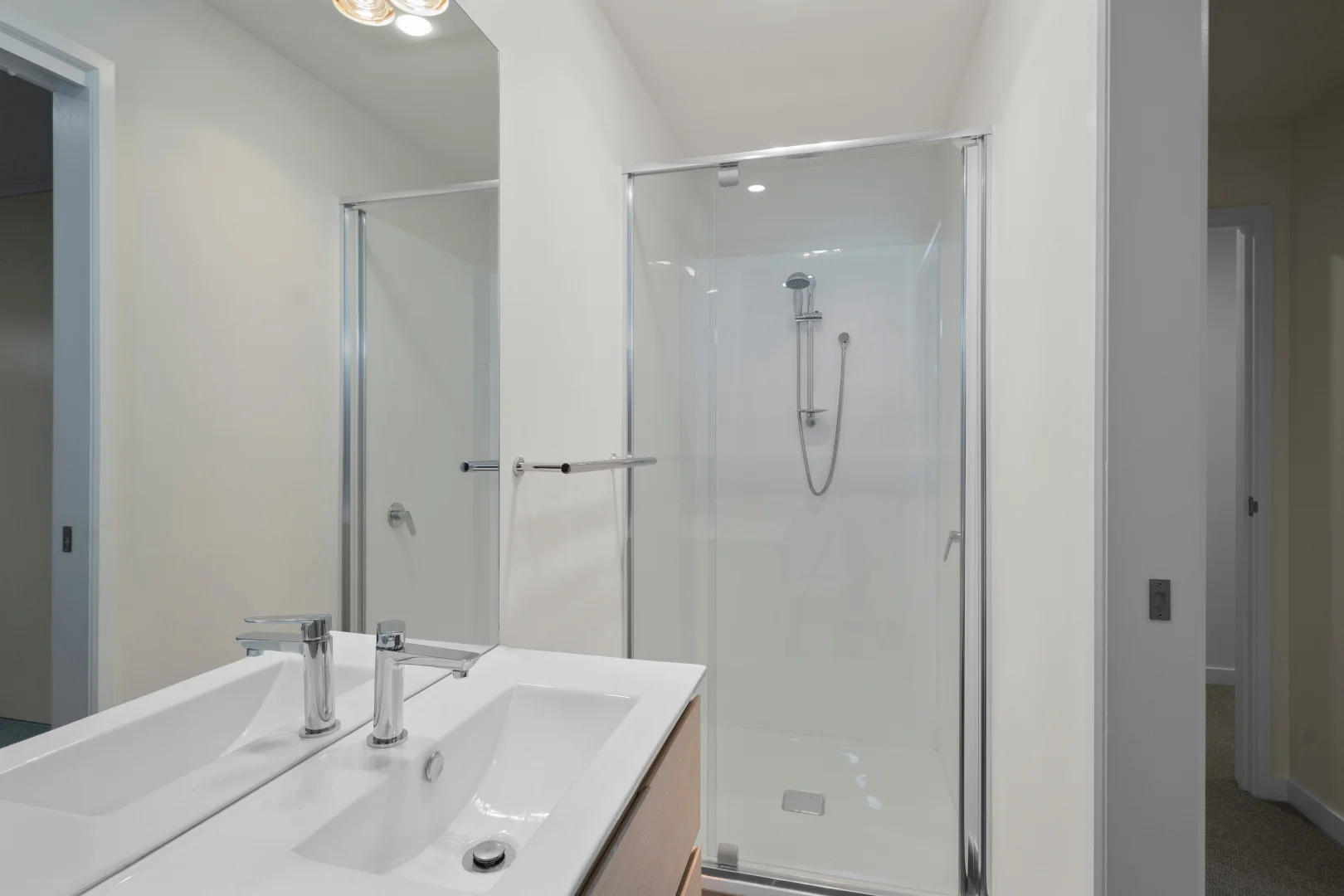 Additional image 11 of 33/1B Bournville Cres, Claremont TAS 7011