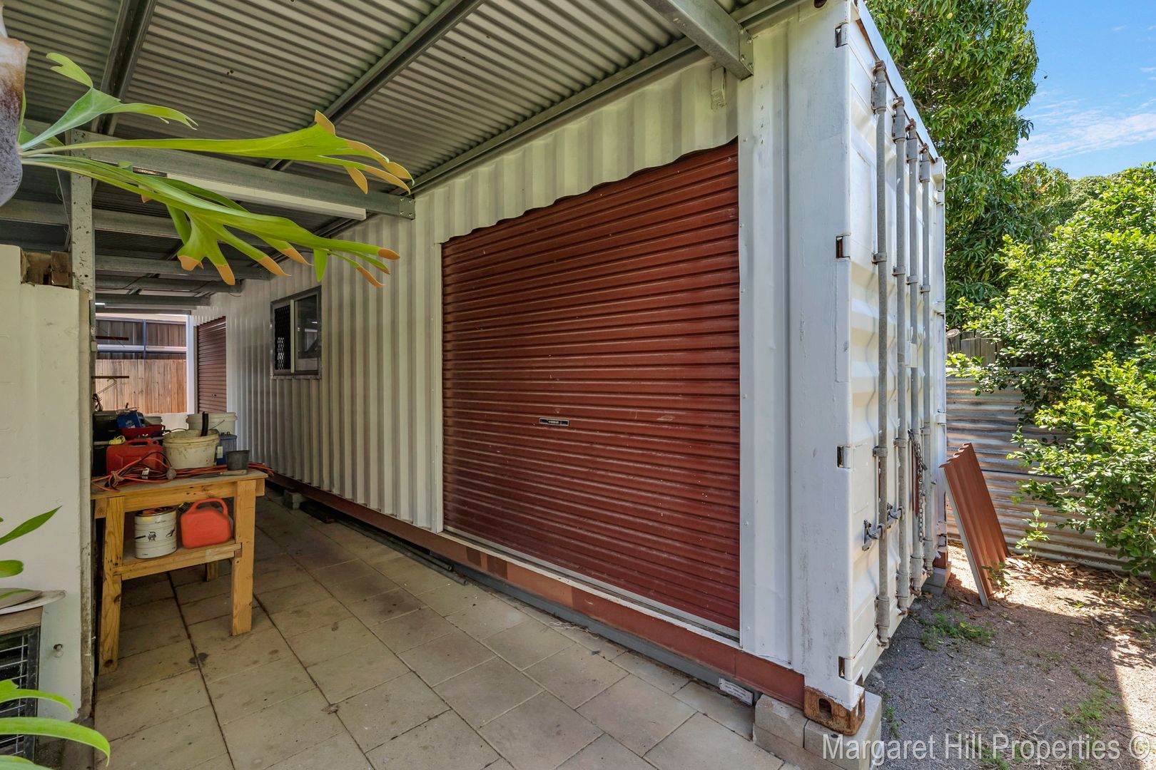 33 Hugh Street, West End QLD 4810, Image 2