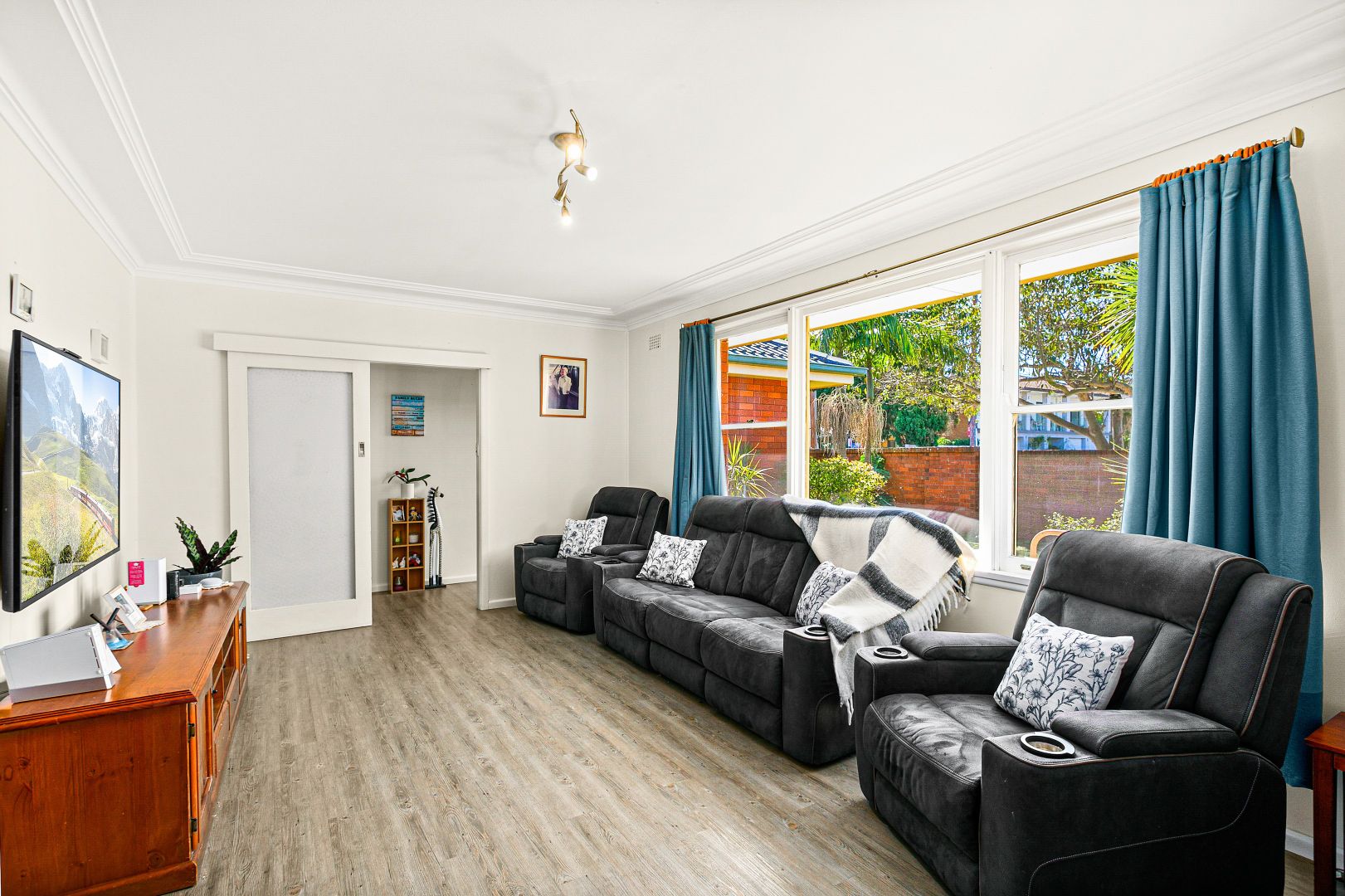 13 Roberts Avenue, Mortdale NSW 2223, Image 1