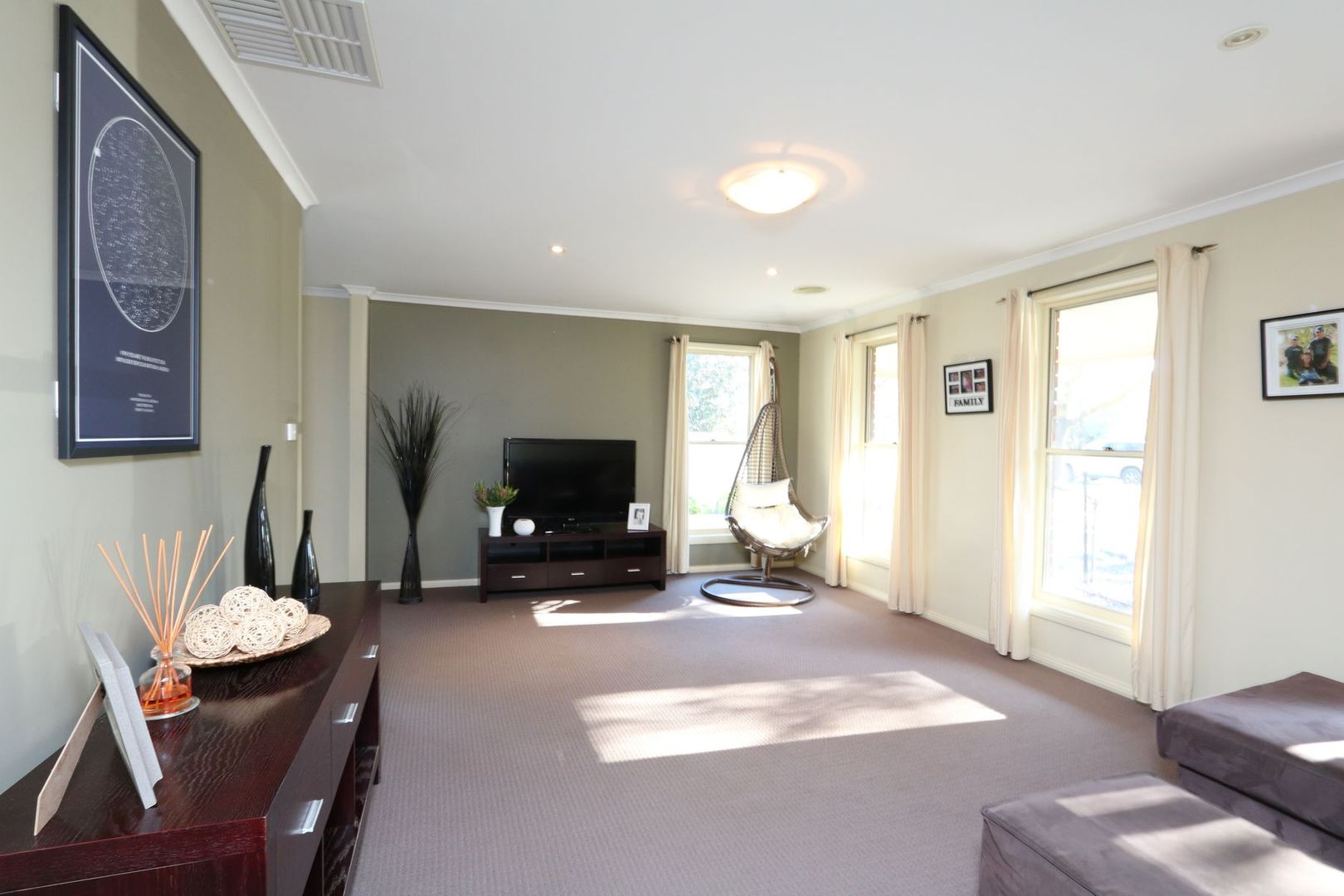 32 McLachlan Street, Carisbrook VIC 3464, Image 1