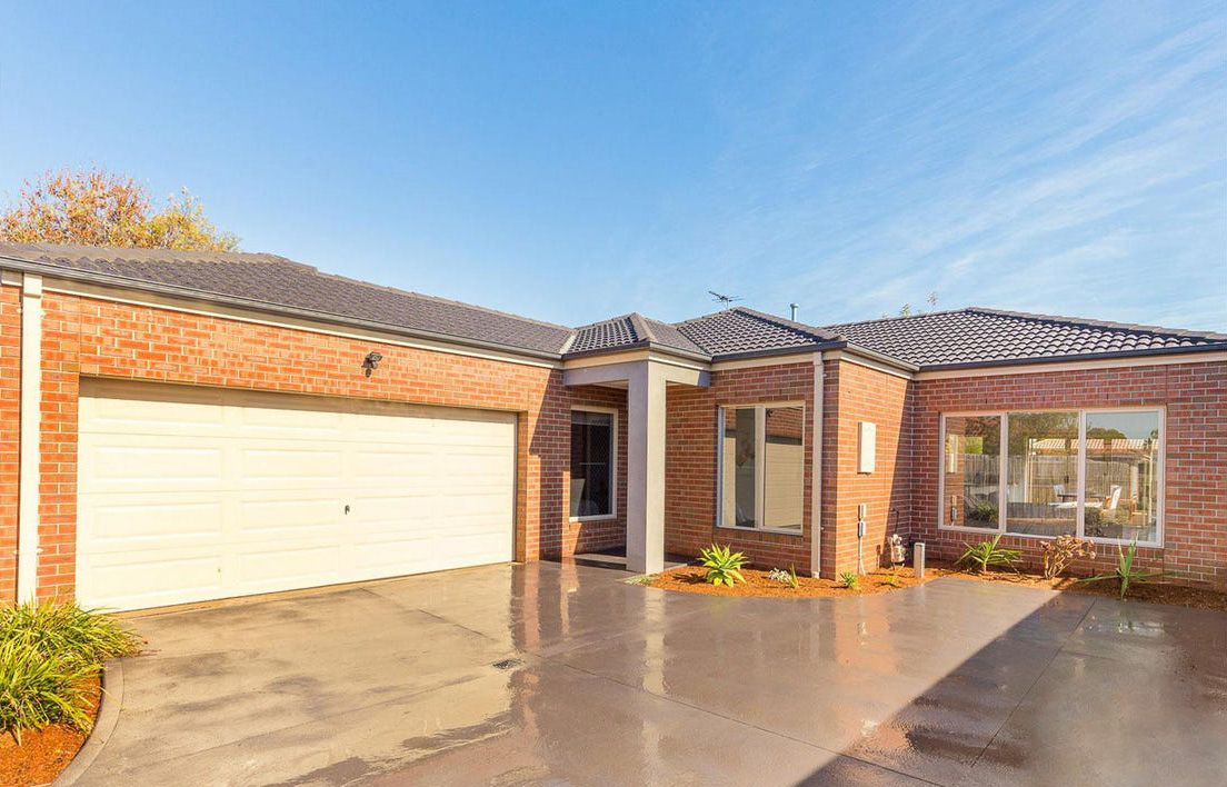 3 bedrooms Apartment / Unit / Flat in 2/17 Seine Close WERRIBEE VIC, 3030