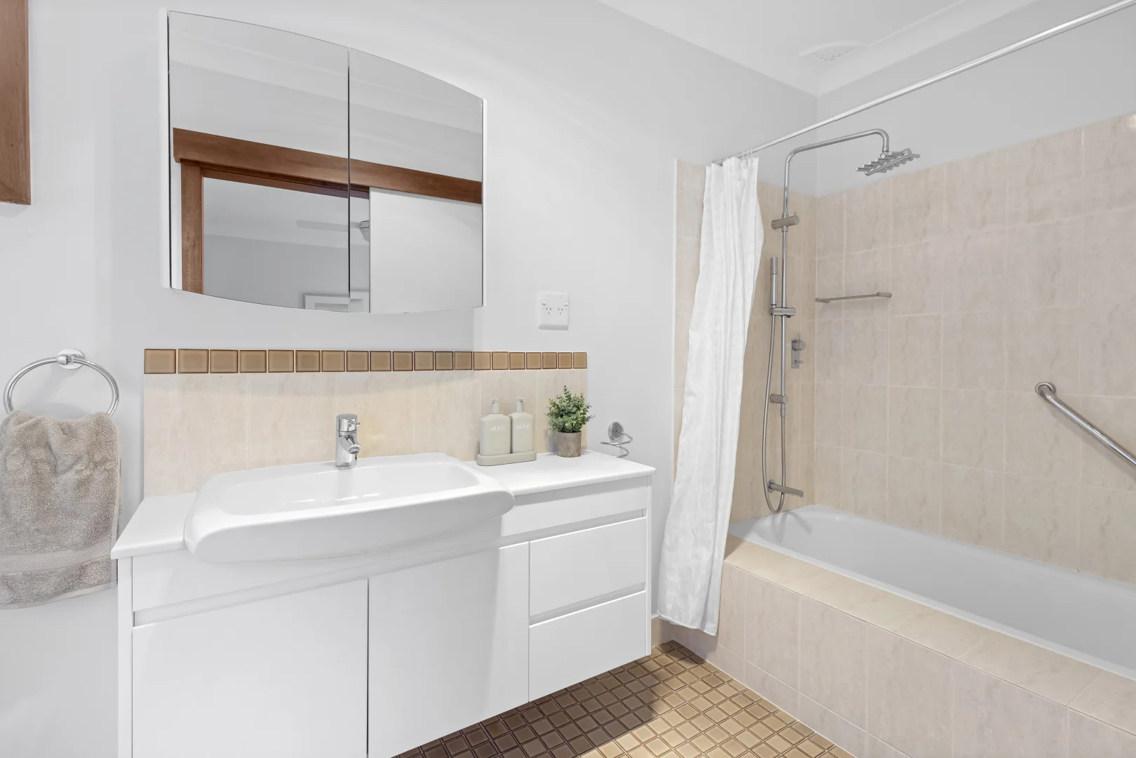 Additional image 7 of 20 Hoddle Crescent, Davidson NSW 2085