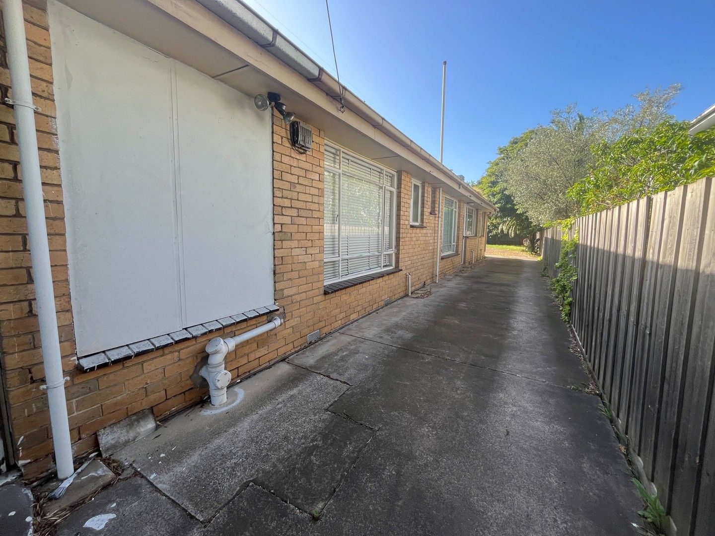 2 bedrooms House in 2/42 Raleigh Road MARIBYRNONG VIC, 3032