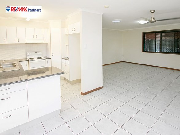 86 Bideford Street, Torquay QLD 4655