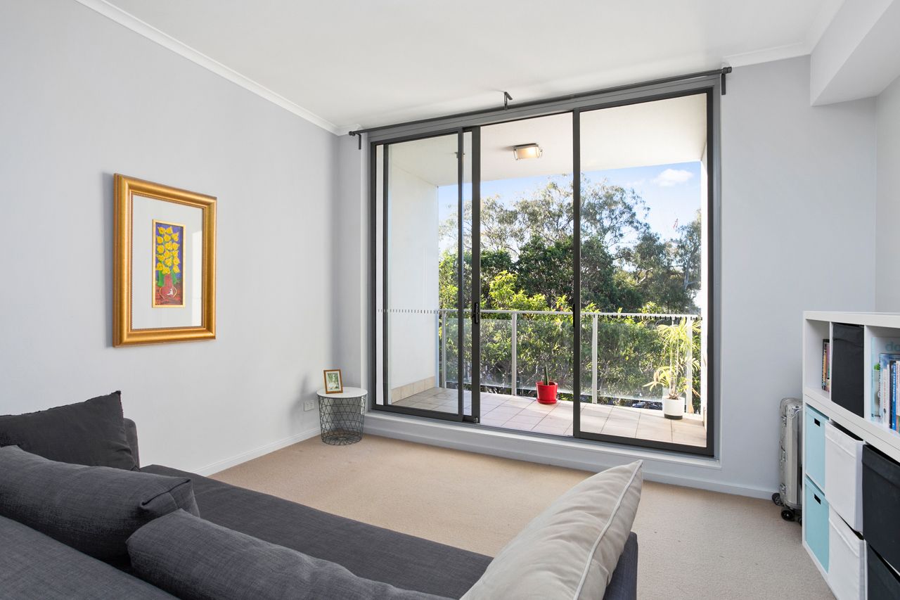 1 bedrooms Apartment / Unit / Flat in 1106/10 Sturdee Parade DEE WHY NSW, 2099