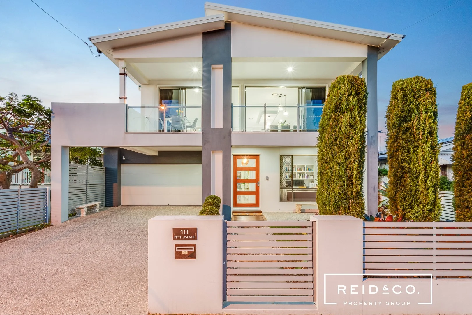 10 Fifth Avenue, Scarborough QLD 4020