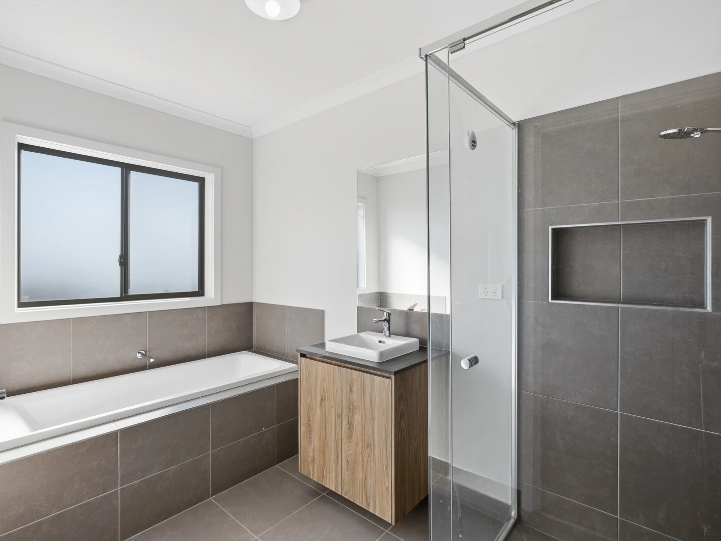 Additional image 11 of 3 Honeyeater Street, Benalla VIC 3672