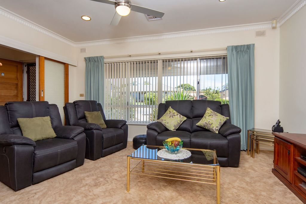 61 Marnie Avenue, Christies Beach SA 5165, Image 2