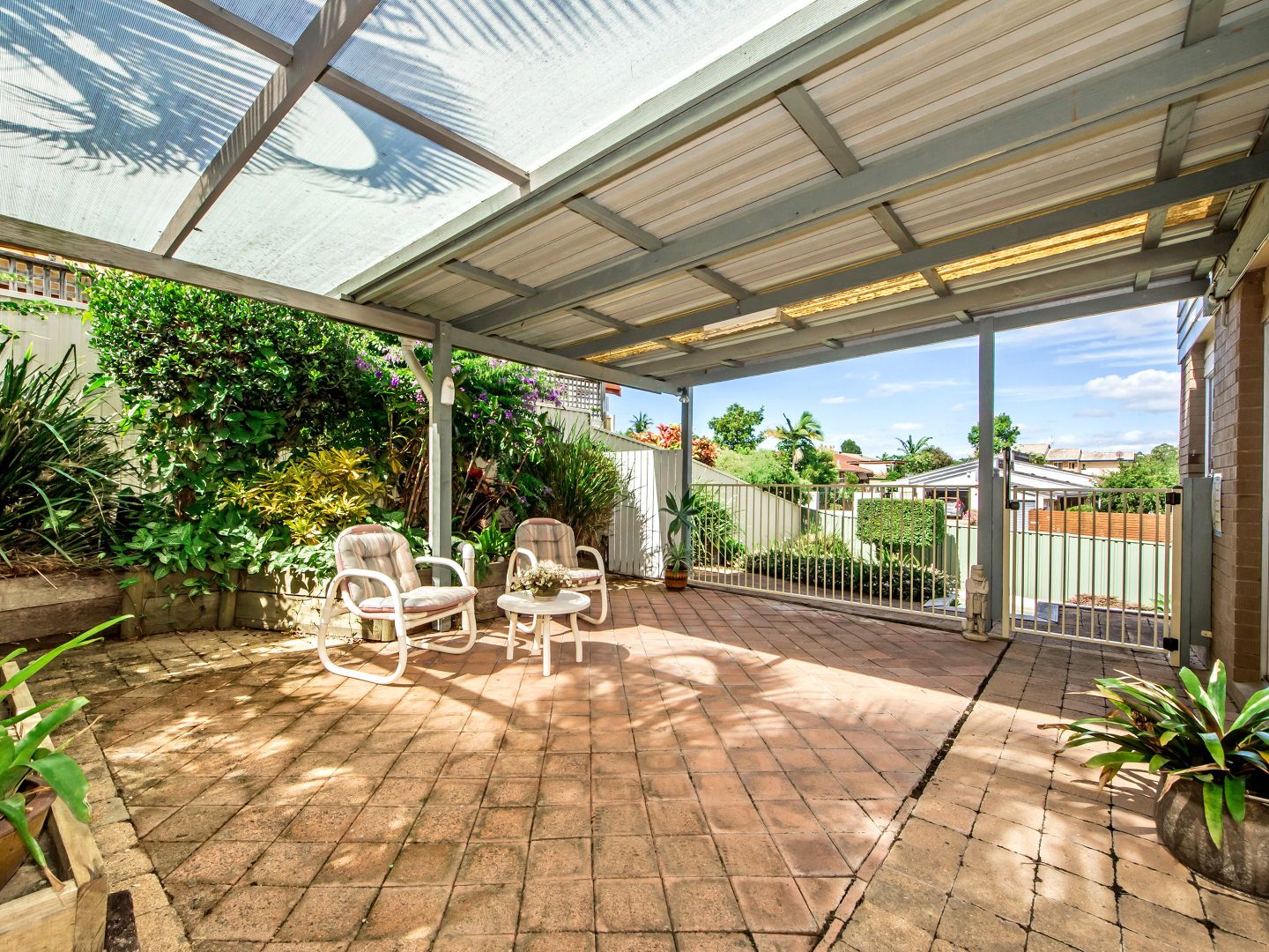 2/1 Corunna Crescent, Ashmore QLD 4214, Image 2