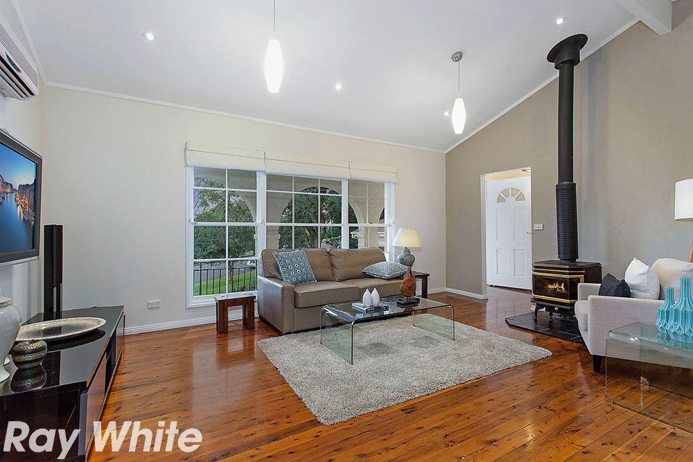 15 Palace Road, Baulkham Hills NSW 2153, Image 2