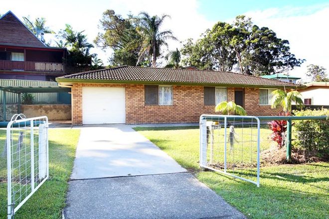 Picture of 17 Turpentine Avenue, SANDY BEACH NSW 2456