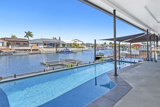 Picture of 32 Seaspray Street, PARADISE POINT QLD 4216