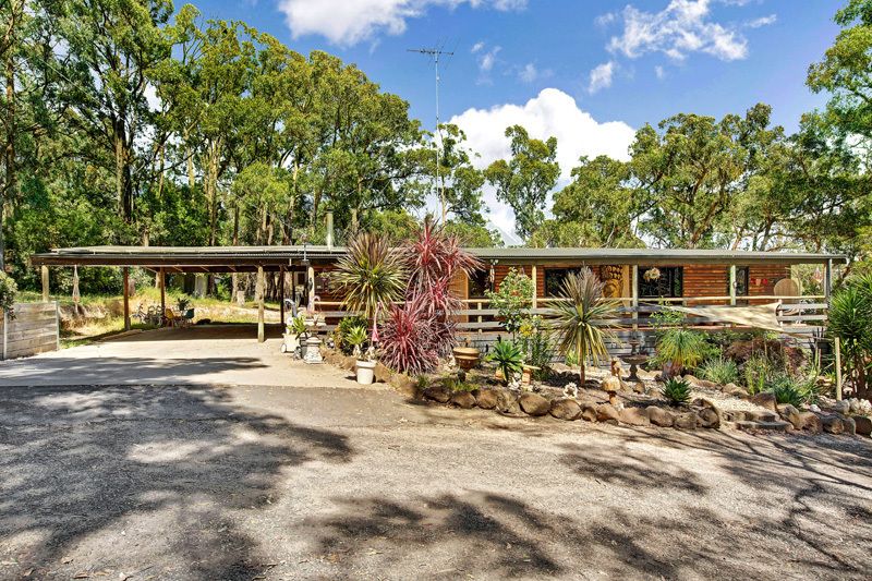 15 Baden Drive, Heathcote Junction Property History & Address