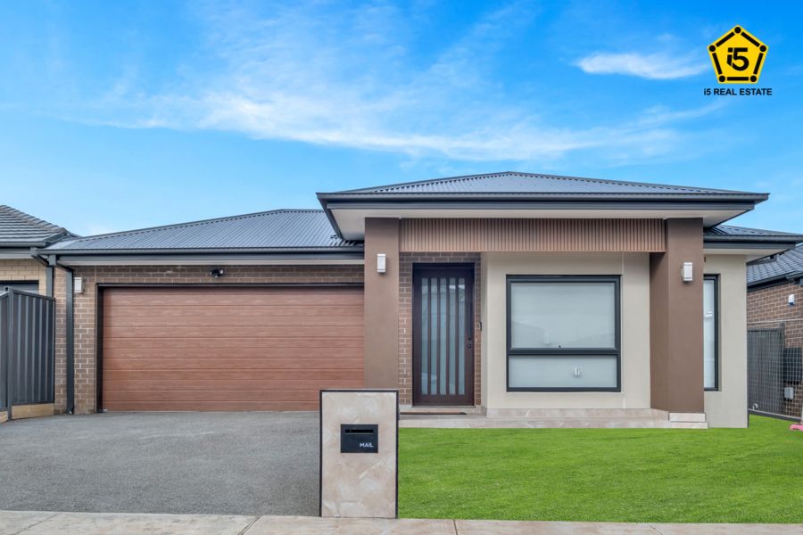 10 Momil Road, Mount Cottrell VIC 3024
