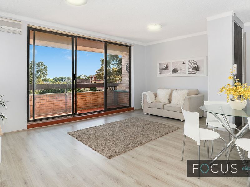 2 bedrooms Apartment / Unit / Flat in 111/22 Tunbridge Street MASCOT NSW, 2020