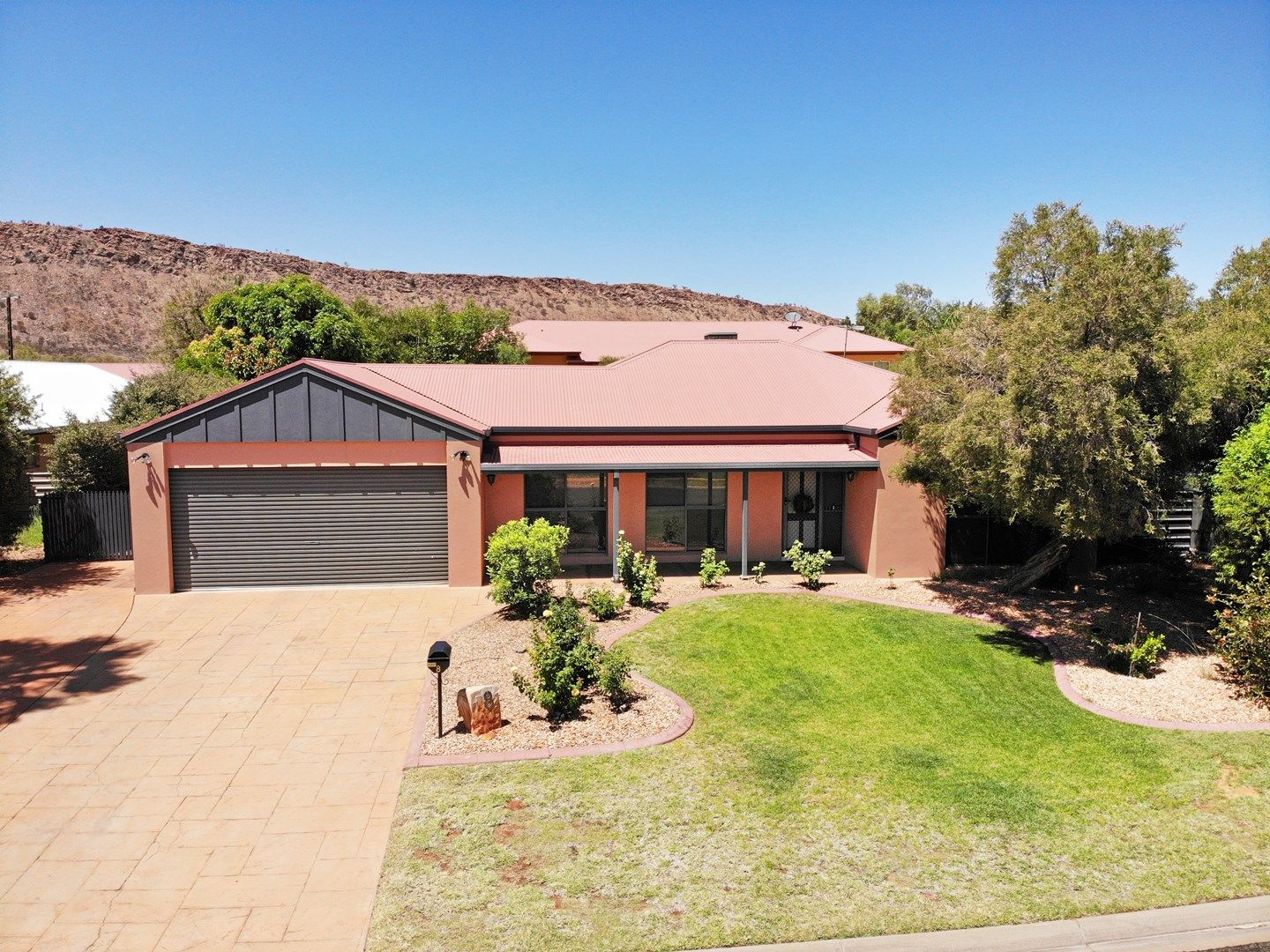 8 Moore Court, Desert Springs NT 0870, Image 0