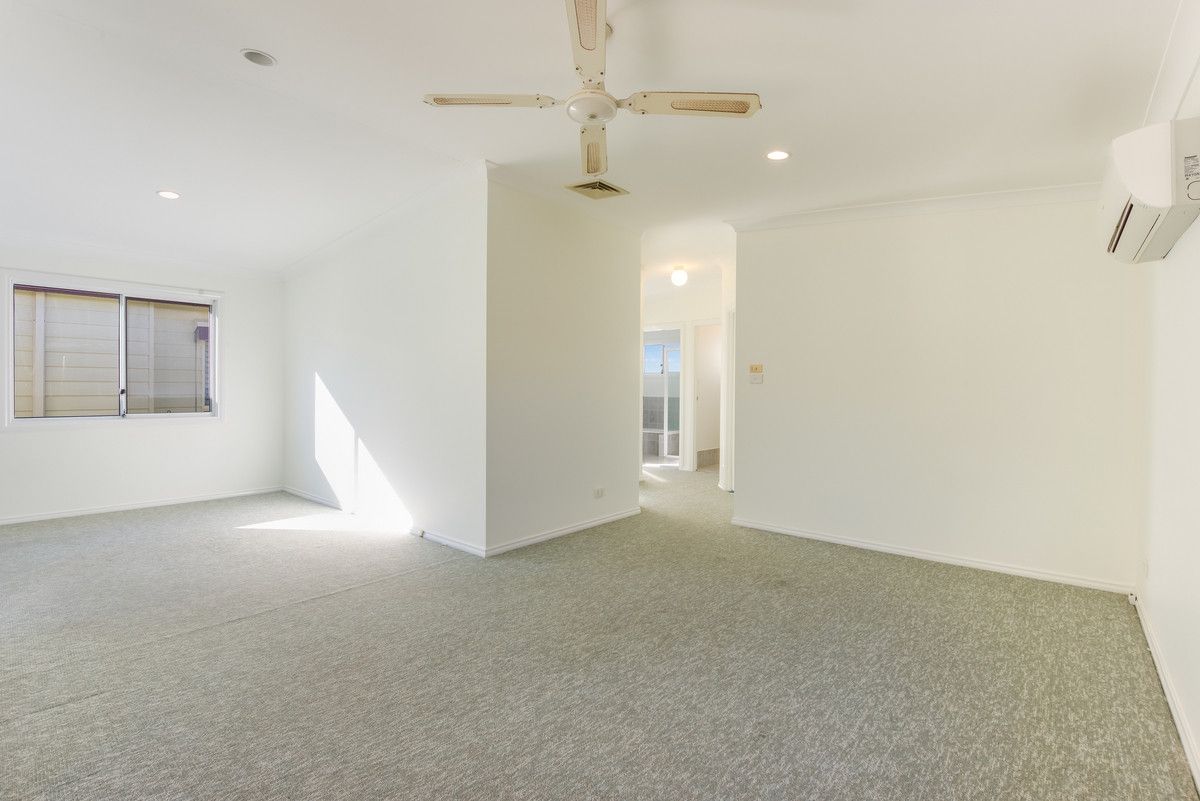 5 Seventh Avenue, Green Point NSW 2251, Image 1
