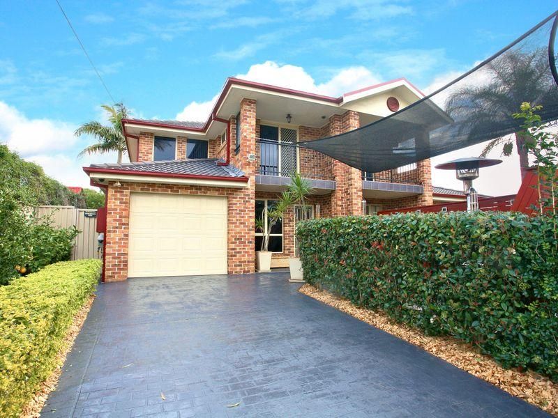1 Lorraine Avenue, PADSTOW HEIGHTS NSW 2211, Image 0