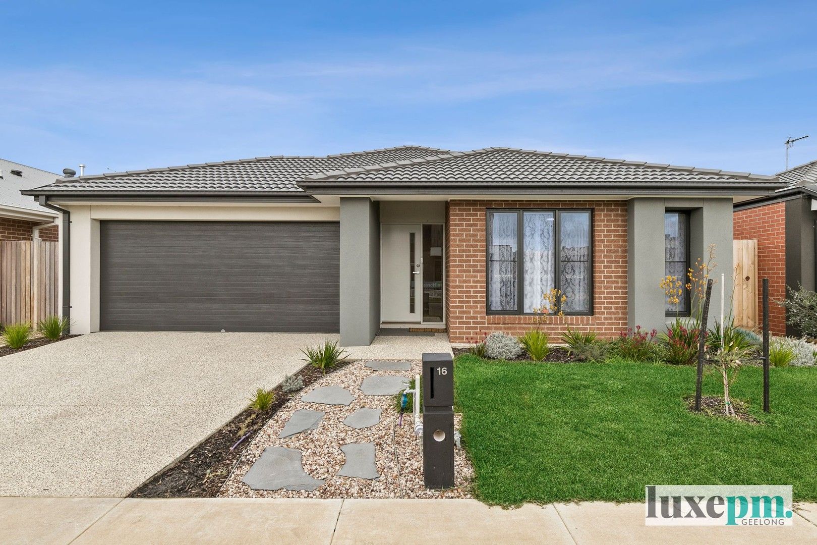 4 bedrooms House in 16 Fawkner Crescent ARMSTRONG CREEK VIC, 3217