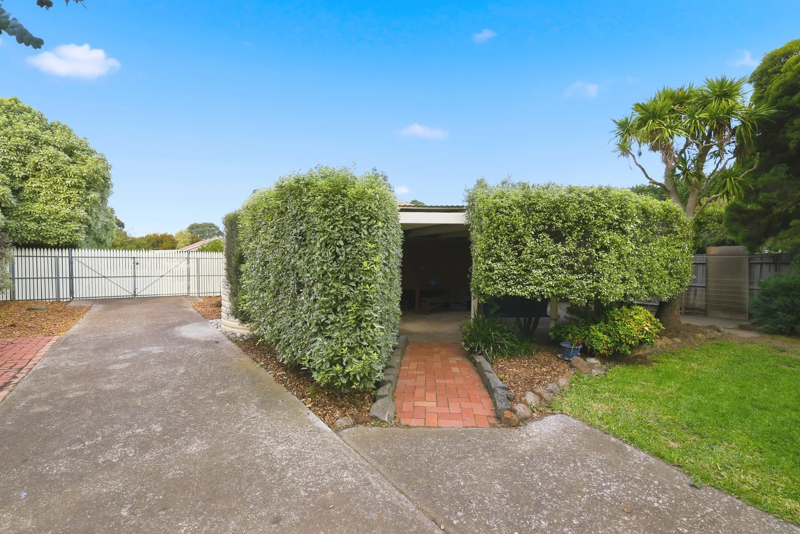Additional image 21 of 4 Banksia Court, Romsey VIC 3434