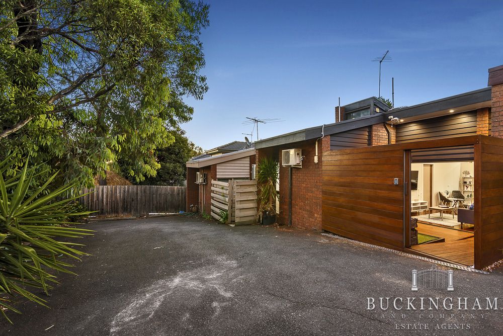 2/23 Beaconsfield Road, Briar Hill VIC 3088