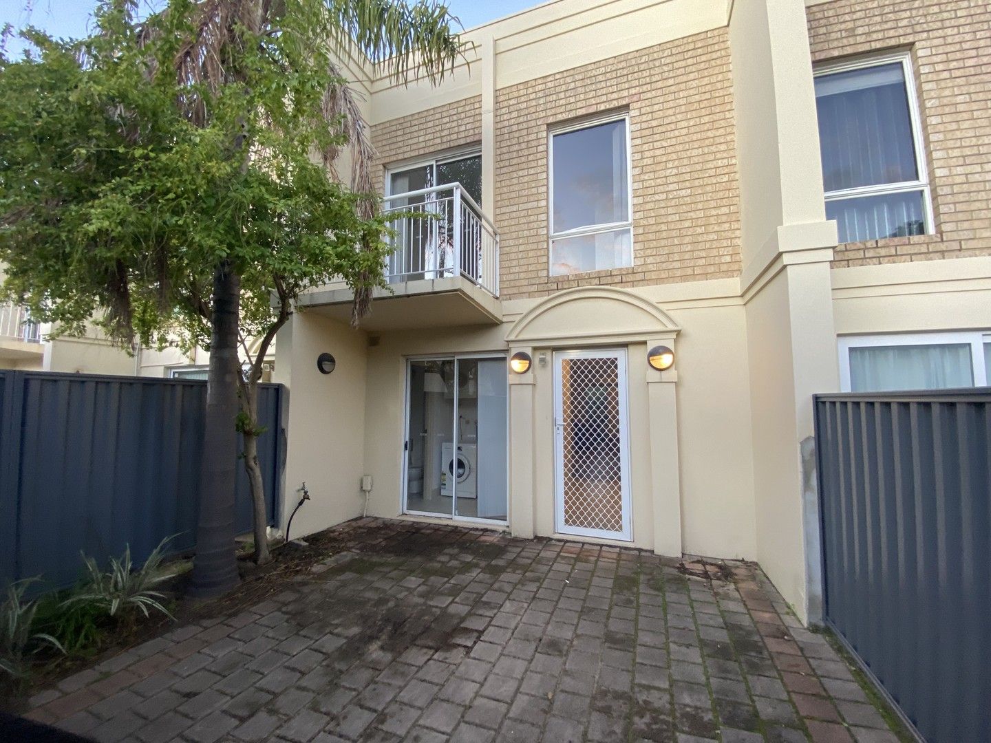 3 bedrooms Townhouse in 2/28 Oak Lane WEST PERTH WA, 6005