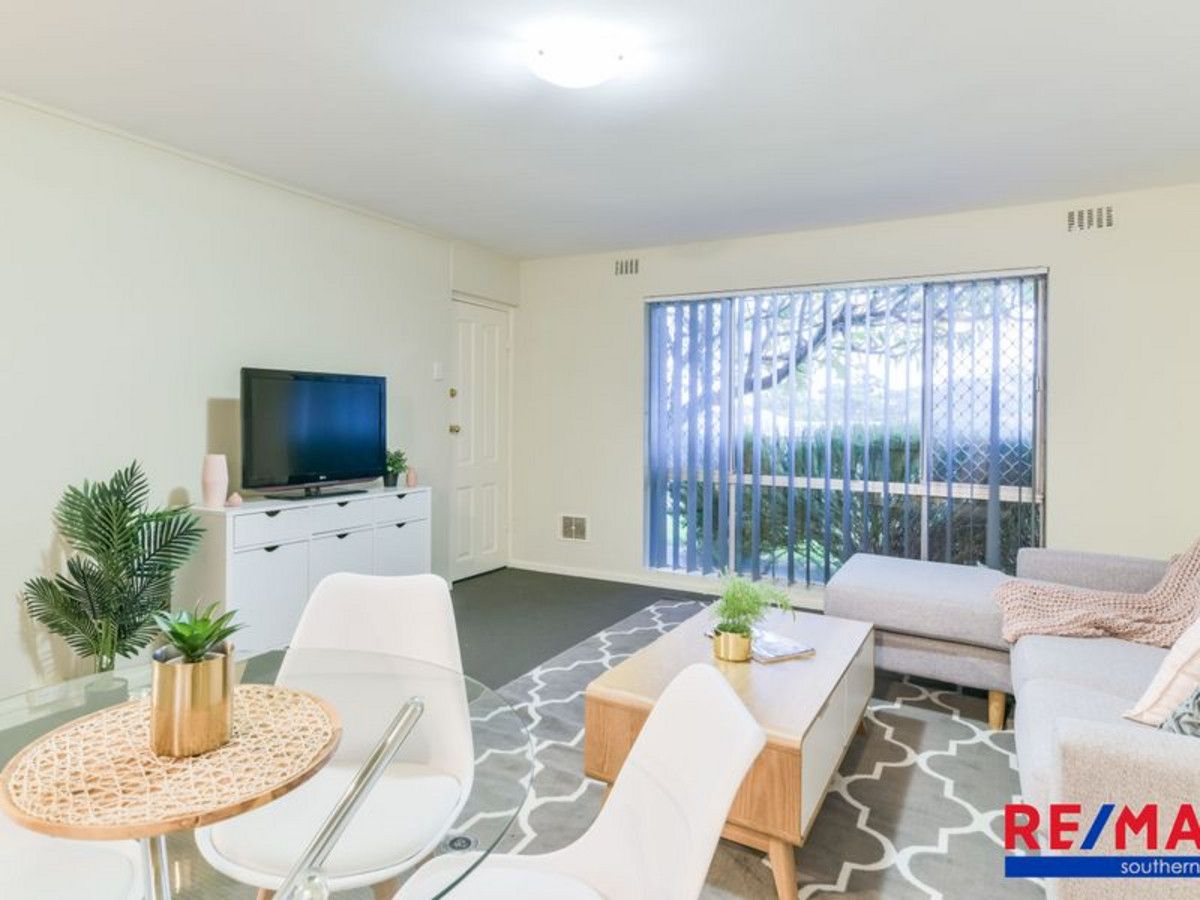 2 bedrooms Apartment / Unit / Flat in 1B/11 Wilson Crescent WEMBLEY DOWNS WA, 6019