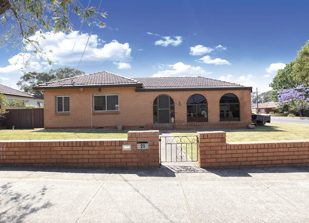 21 Picnic Point Road, Panania NSW 2213